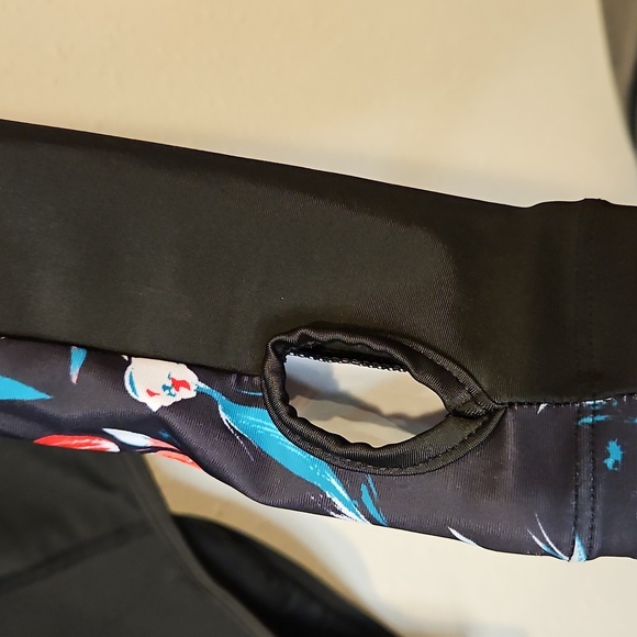 Floral Long Sleeve Rash Guard Women's 1 Piece Swimsuit Sz. L NWOT  Zip Front - Picture 3 of 8